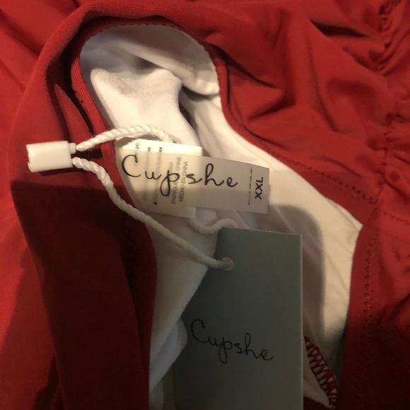 Red One piece. - Picture 5 of 5